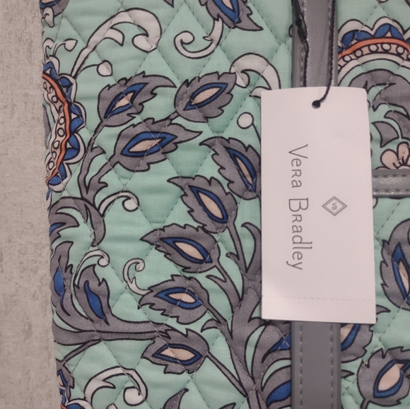 Vera Bradley Trimmed Fan Flowers Bag - Picture 4 of 16